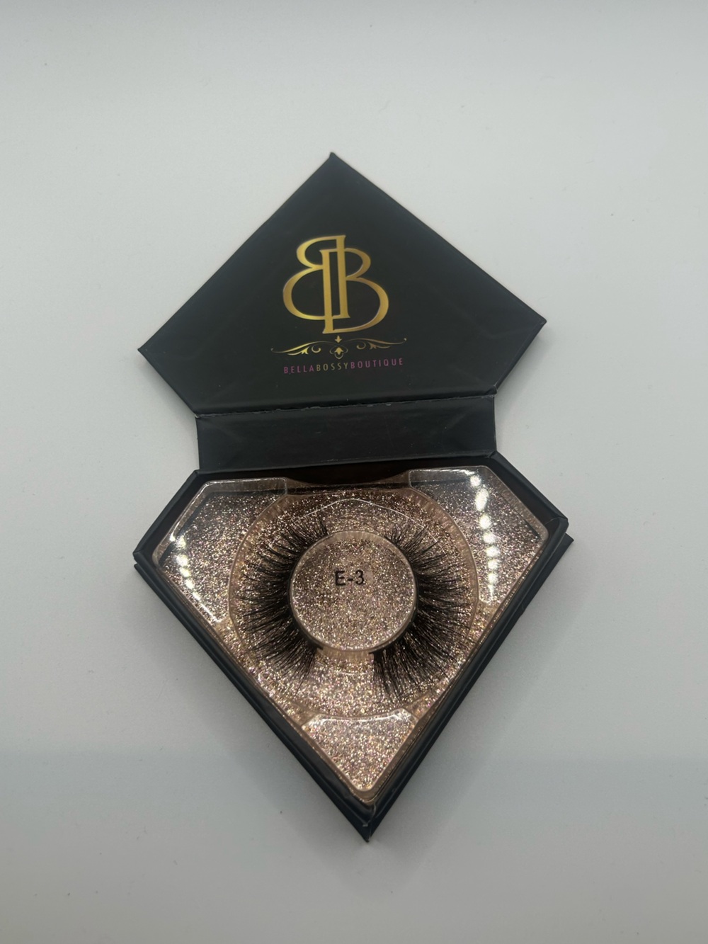 Bella Bossy Mink lashes Luxury Eyelashes style D3